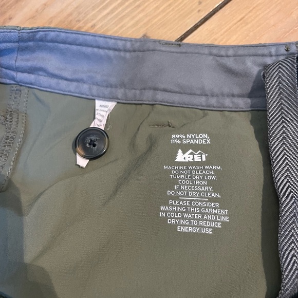 REI Ladies Hiking Pant Size 4 - Picture 6 of 8